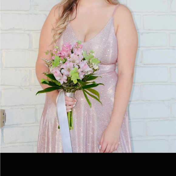 From Dillards, size 7 - Picture 1 of 2